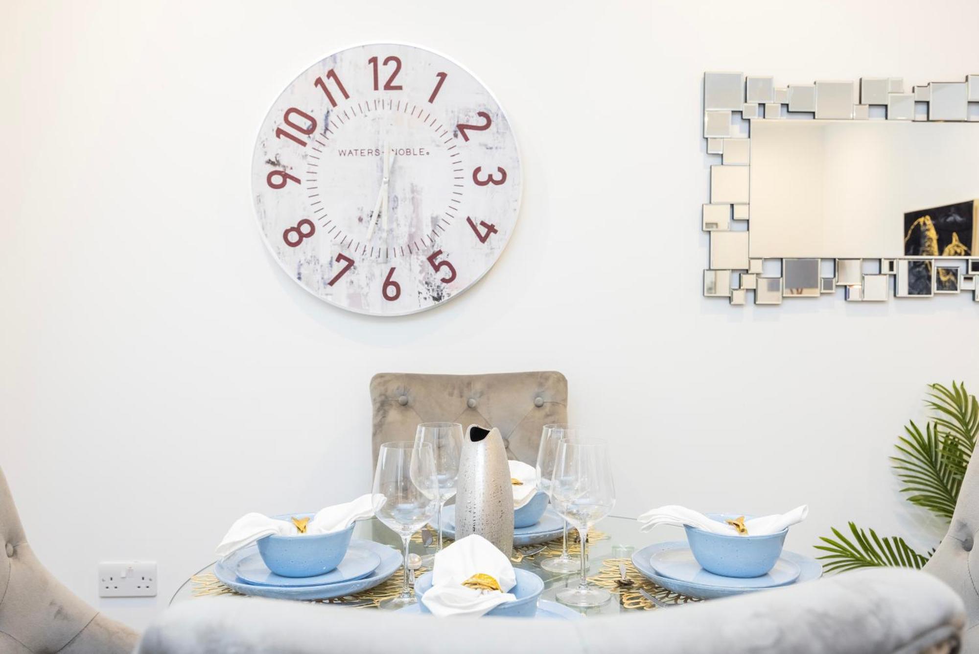 Block Of Apartments In Croydon ,Long Stays , Weekly & Monthly Offers , Contractors , Relocations , Leisure & Family Stays Экстерьер фото