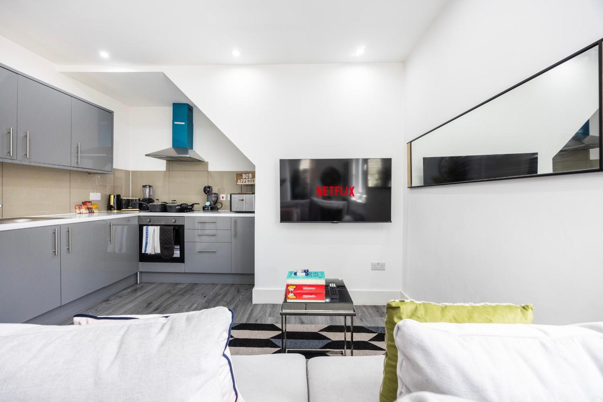 Block Of Apartments In Croydon ,Long Stays , Weekly & Monthly Offers , Contractors , Relocations , Leisure & Family Stays Экстерьер фото