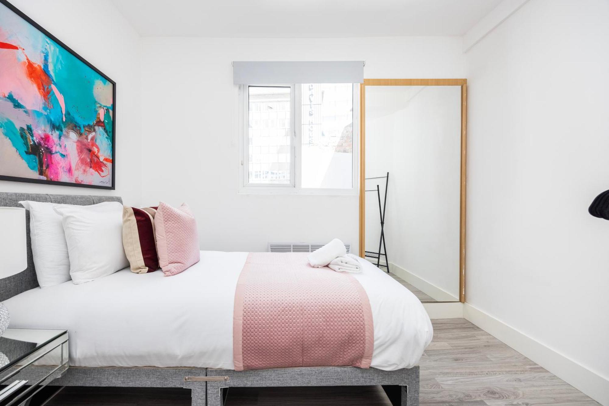 Block Of Apartments In Croydon ,Long Stays , Weekly & Monthly Offers , Contractors , Relocations , Leisure & Family Stays Экстерьер фото